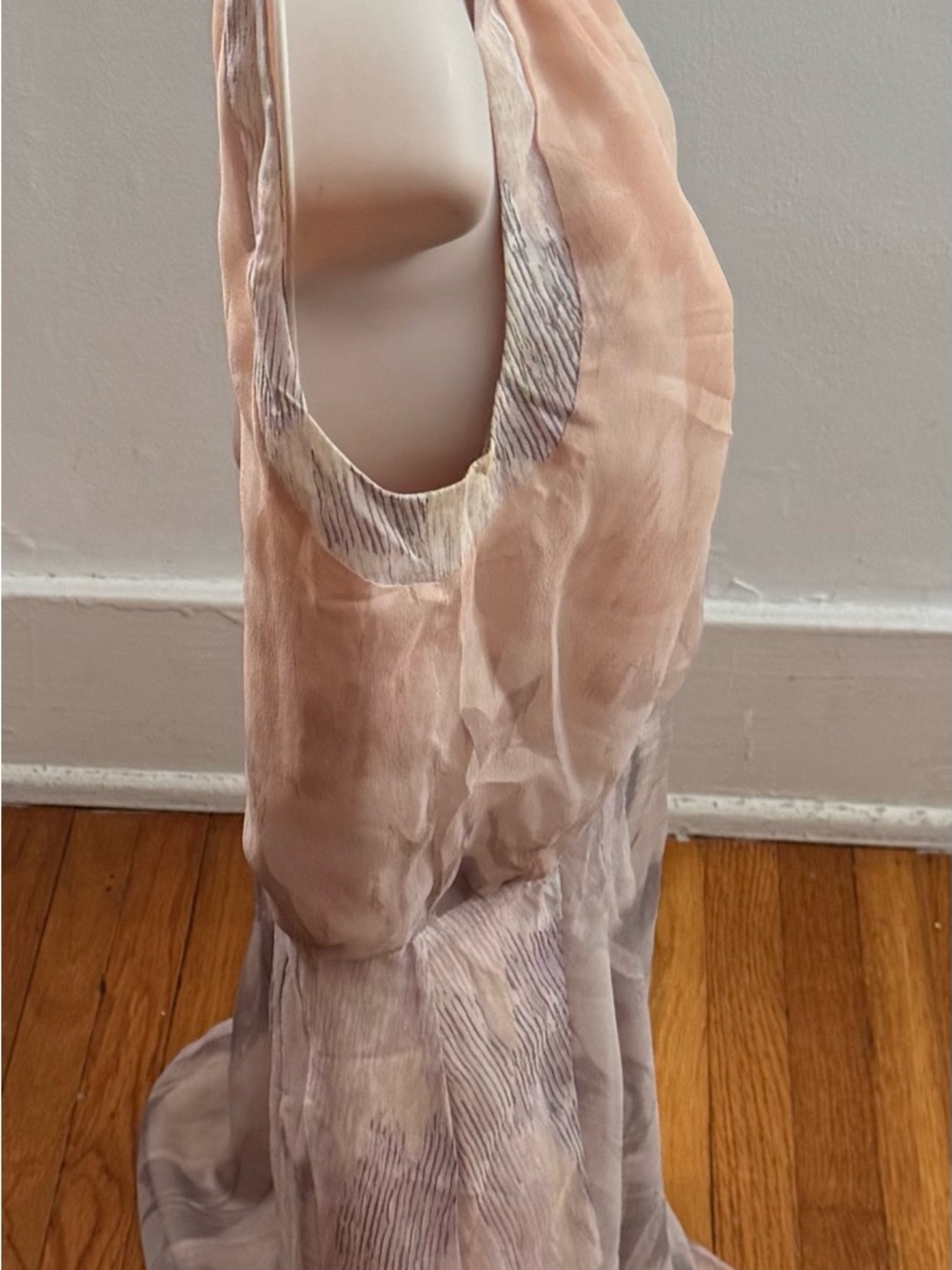 Addison 100% silk Sleeveless Chiffon Halter Dress in Blush and Light Gray, XS - Picture 3 of 16